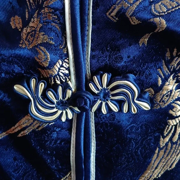 Chinese Shirt 🐉 - Picture 3 of 6